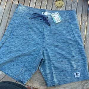 Men’s Costa Del Mar board shorts